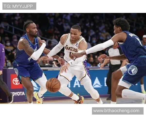 步行者与勇士激战正酣比分悬念不断引发球迷热议 步行者与勇士激战正酣比分悬念不断引发球迷热议