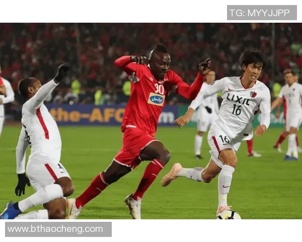 城南足球俱乐部迎战FC首尔争夺联赛关键三分的激烈对决 城南足球俱乐部迎战FC首尔争夺联赛关键三分的激烈对决