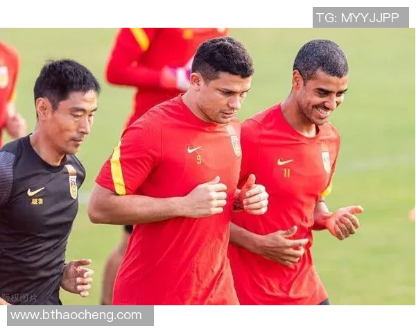 弗鲁米嫩与克鲁塞罗的激烈对决引发球迷热议与期待