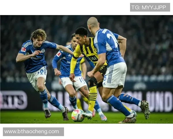 沙尔克04客场逼平，德甲榜出现变化